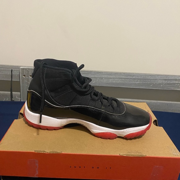 Jordan 11 breads - Picture 2 of 6